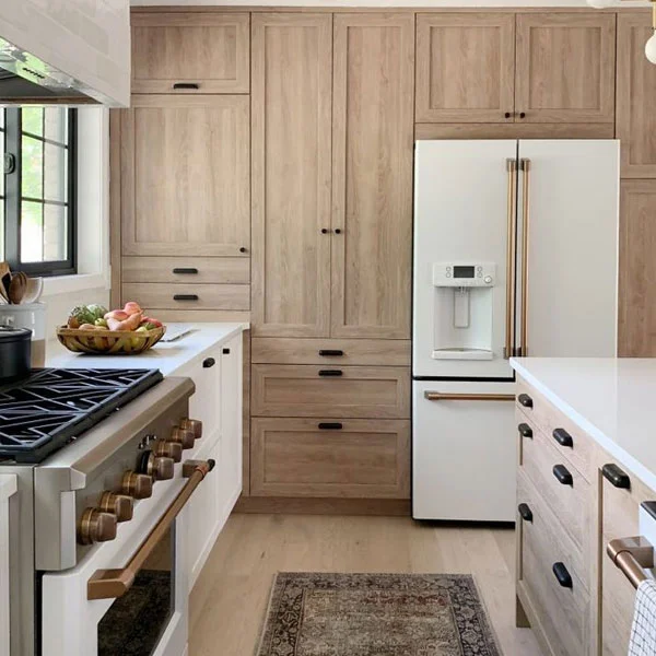 white-oak-kitchen-min